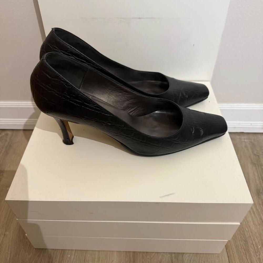 Roberto Capucci Black Leather Heels Women's Size 9C Dress Shoes Office Formal